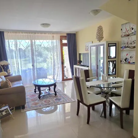 Holiday home Forest 87 Balchik